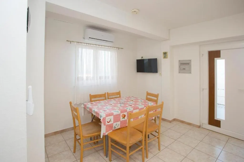 Serenity Near The Sea Apartment Okrug Gornji